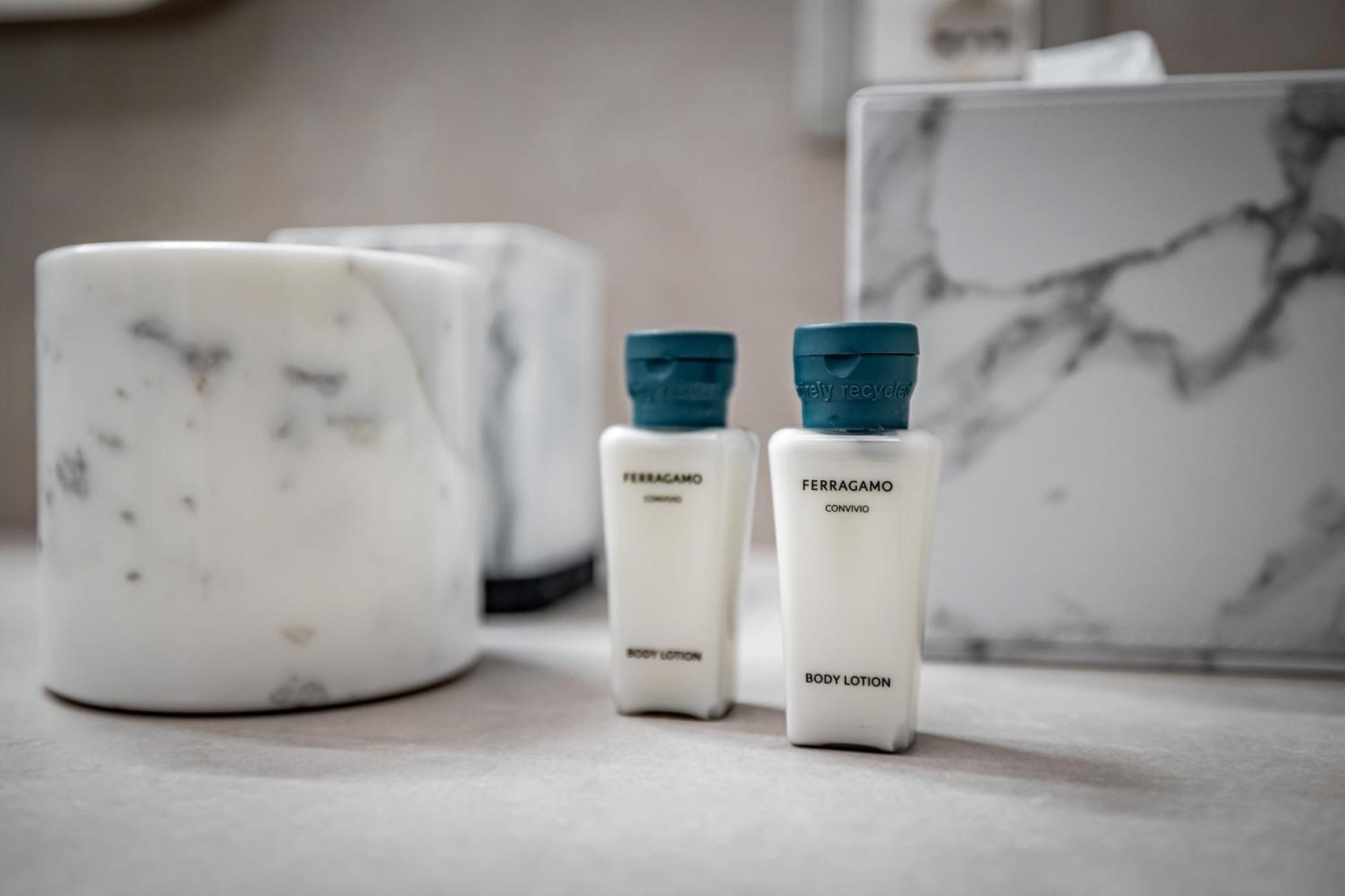 Dimora Collection - Le Corti - Boutique Luxury Suites In A Restored 13Th Century Convent, With Sauna And Gym (Adults Only) Florence Exterior photo