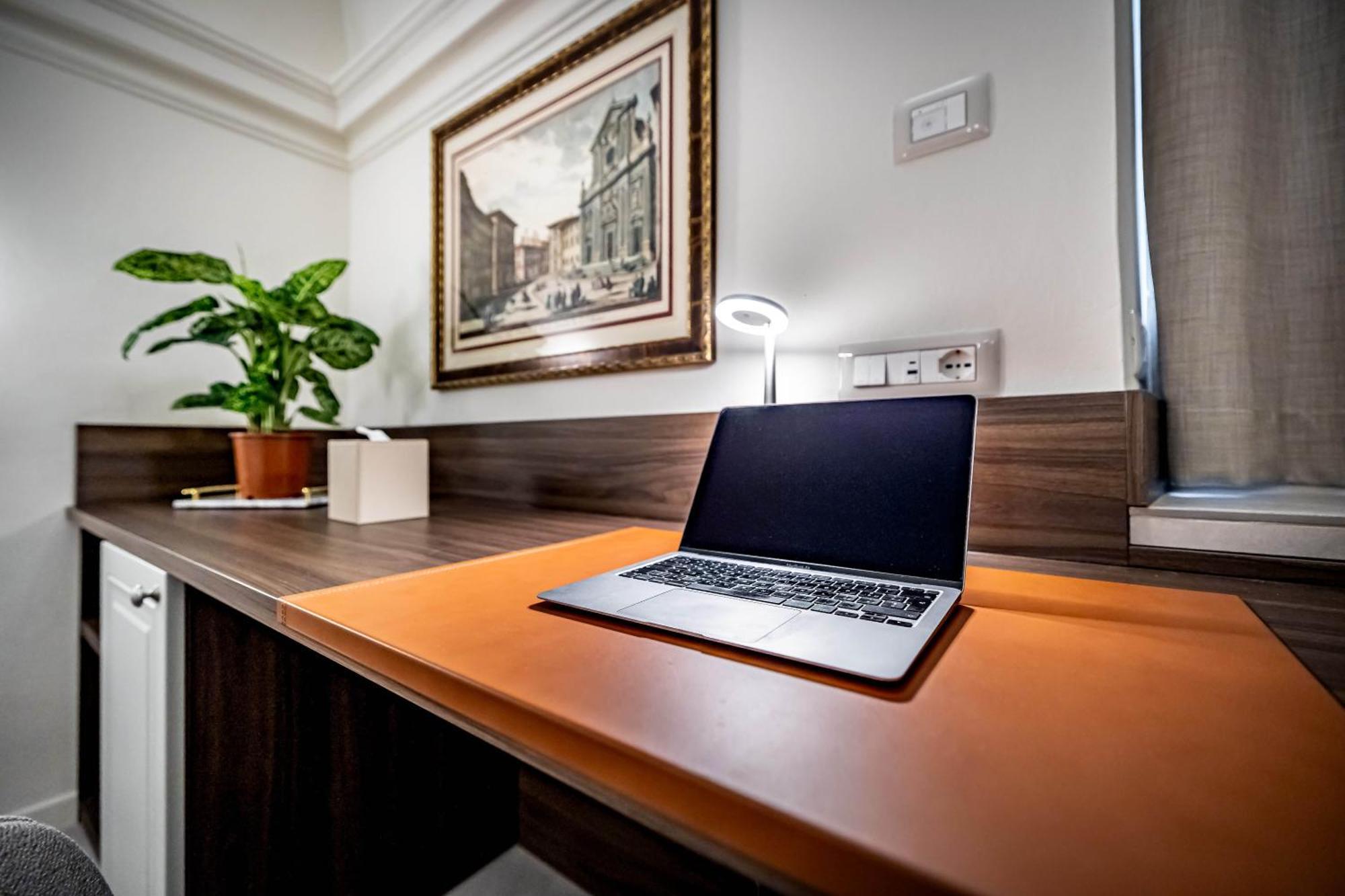 Dimora Collection - Le Corti - Boutique Luxury Suites In A Restored 13Th Century Convent, With Sauna And Gym (Adults Only) Florence Exterior photo