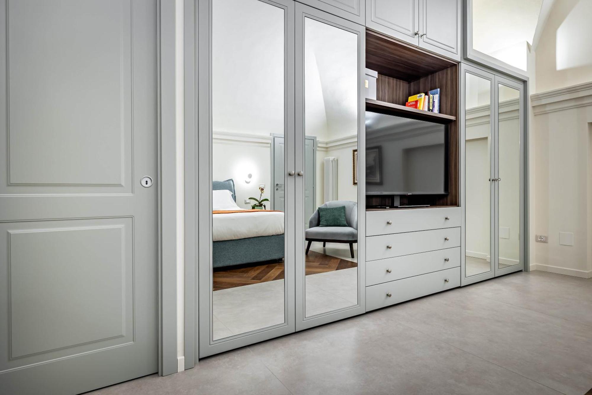 Dimora Collection - Le Corti - Boutique Luxury Suites In A Restored 13Th Century Convent, With Sauna And Gym (Adults Only) Florence Exterior photo