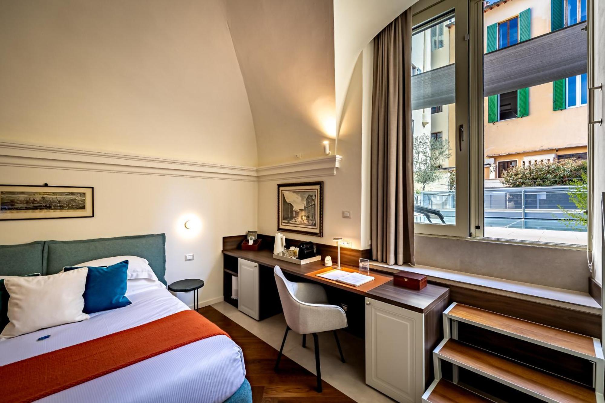 Dimora Collection - Le Corti - Boutique Luxury Suites In A Restored 13Th Century Convent, With Sauna And Gym (Adults Only) Florence Exterior photo